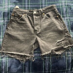 Black Levi’s women’s 501 shorts-Size 29